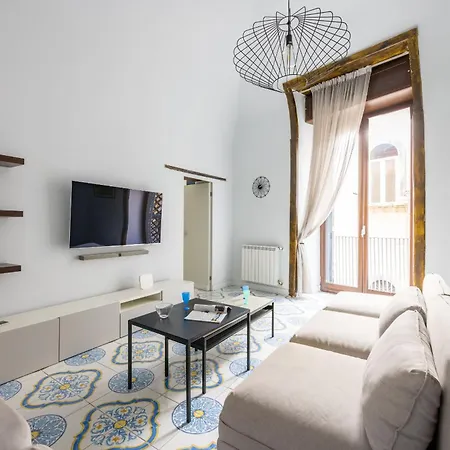 Leticia'S Apartment By Wonderful Italy Naples Exterior photo